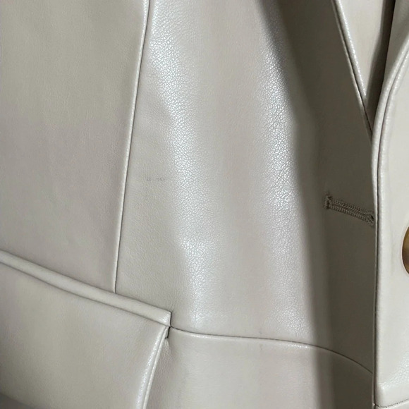 NWT BCBGMaxAzria Tan Latte Faux Leather Heavy Oversized Blazer Jacket - Picture 15 of 16